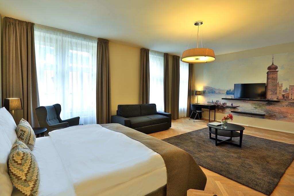 James Hotel & Apartments Praha Bagian luar foto