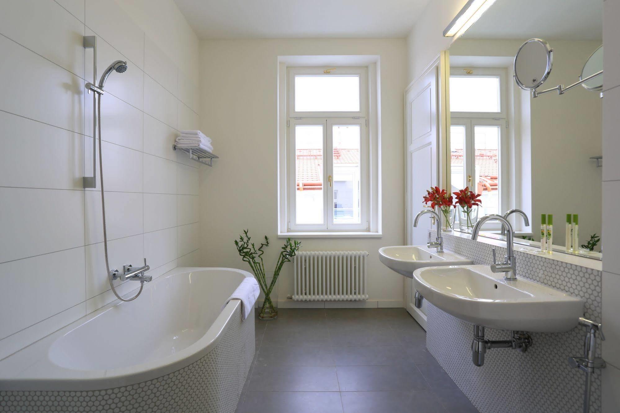 James Hotel & Apartments Praha Bagian luar foto