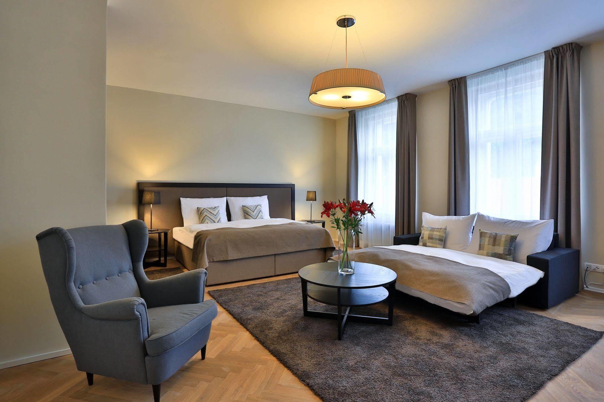 James Hotel & Apartments Praha Bagian luar foto