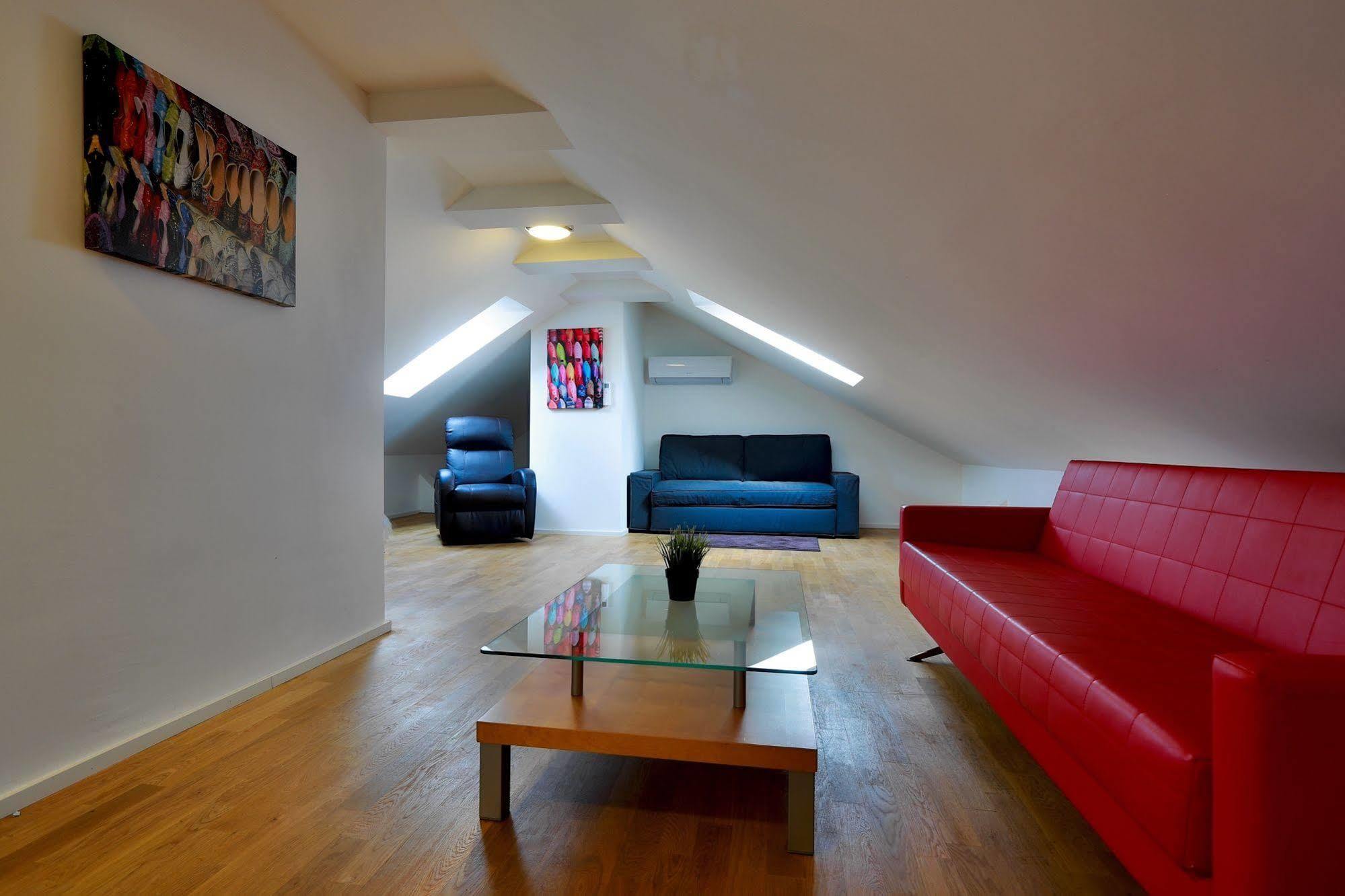 James Hotel & Apartments Praha Bagian luar foto