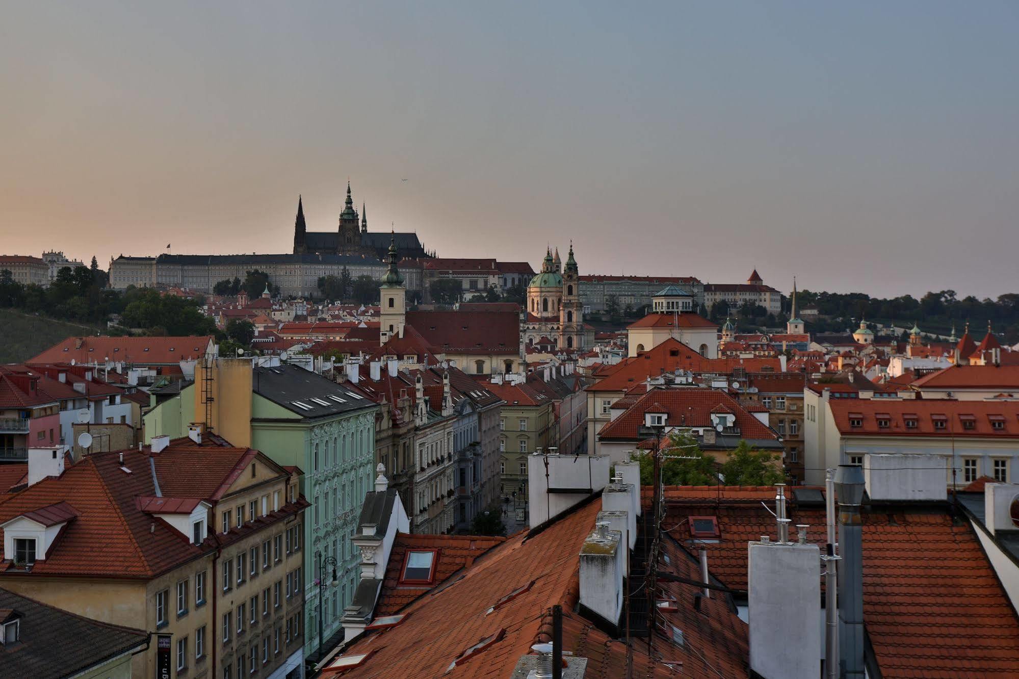 James Hotel & Apartments Praha Bagian luar foto