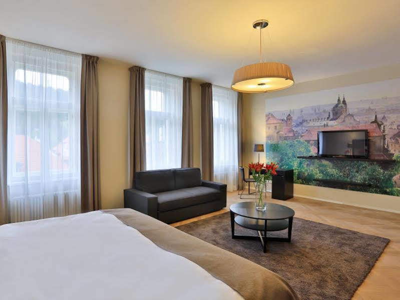 James Hotel & Apartments Praha Bagian luar foto